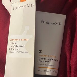 Perricone MD Citrus Brightening Cleanser - White and Orange